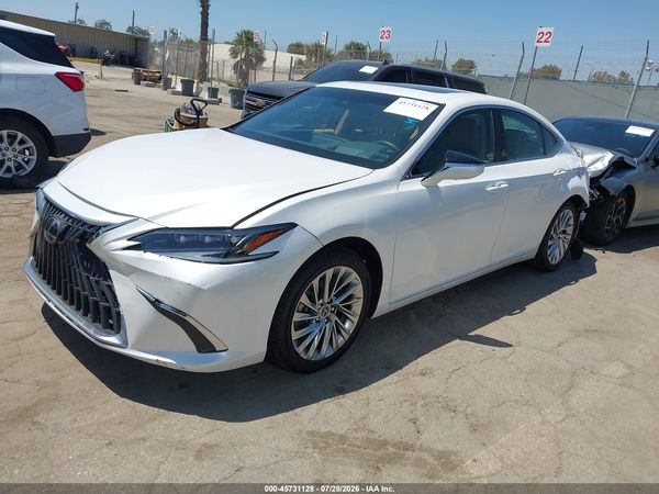 2023 LEXUS ES 300H ULTRA LUXURY
