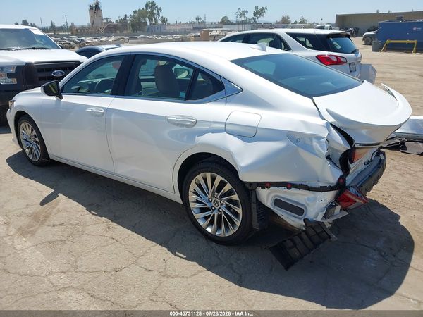 2023 LEXUS ES 300H ULTRA LUXURY