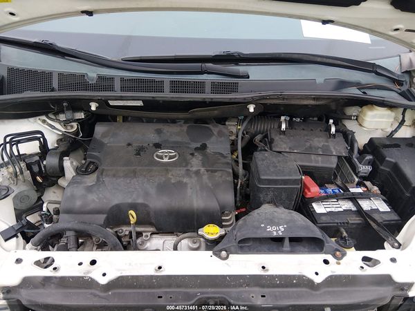 2015 TOYOTA SIENNA XLE 8 PASSENGER