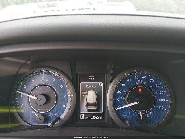 2015 TOYOTA SIENNA XLE 8 PASSENGER