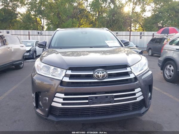 2017 TOYOTA HIGHLANDER XLE