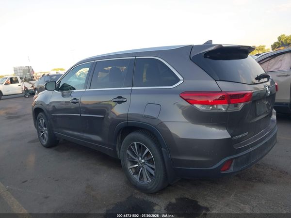 2017 TOYOTA HIGHLANDER XLE