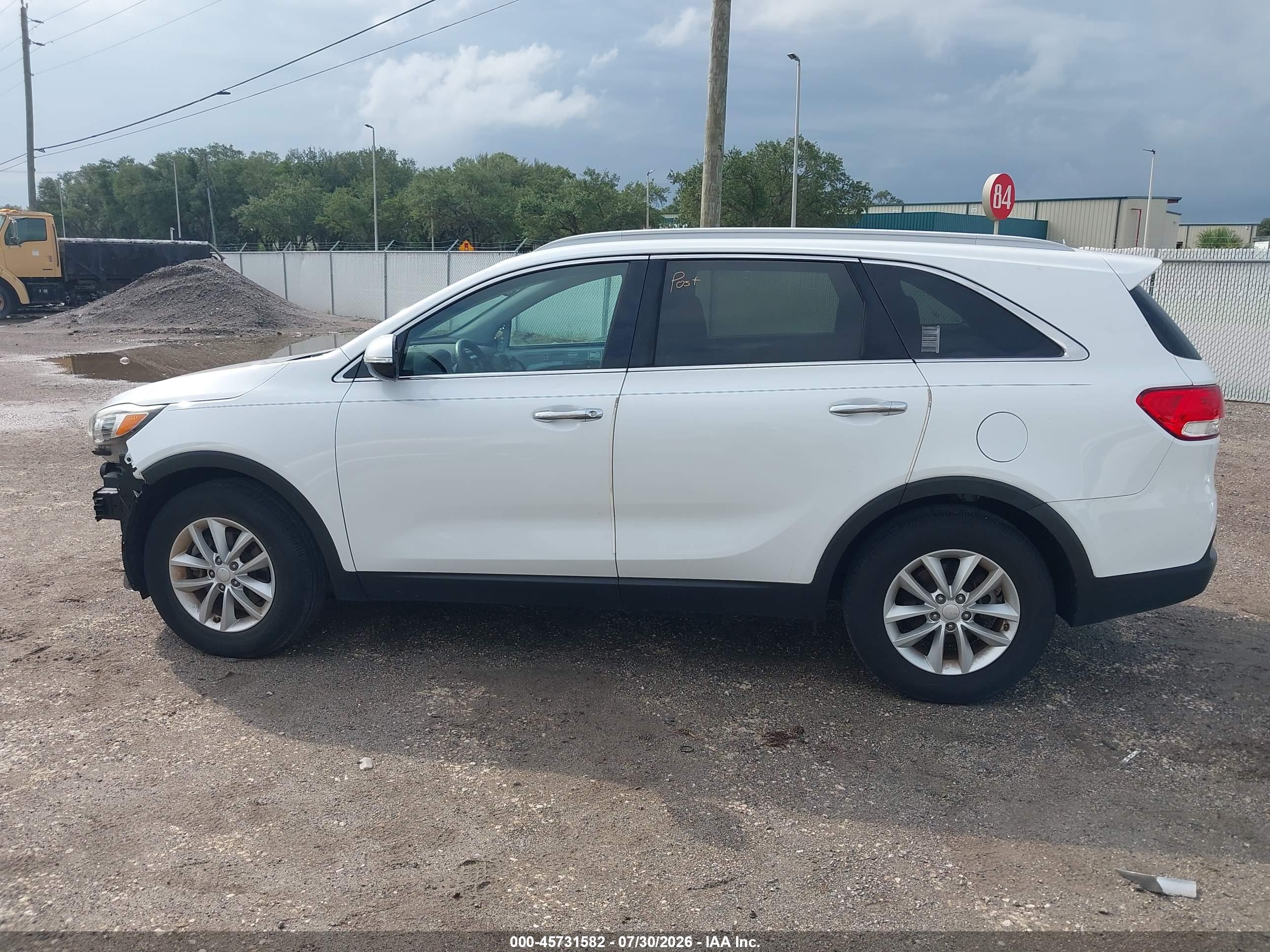 2017 KIA SORENTO 2.4L LX