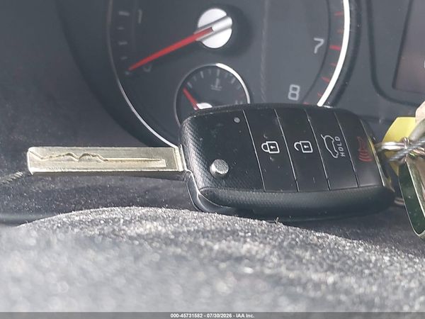 2017 KIA SORENTO 2.4L LX