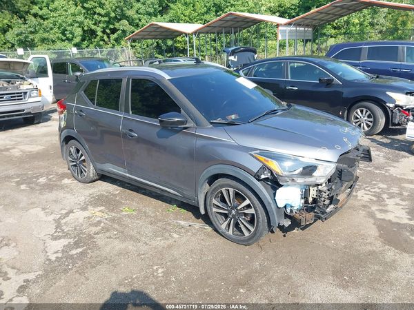 2018 NISSAN KICKS SR — I1