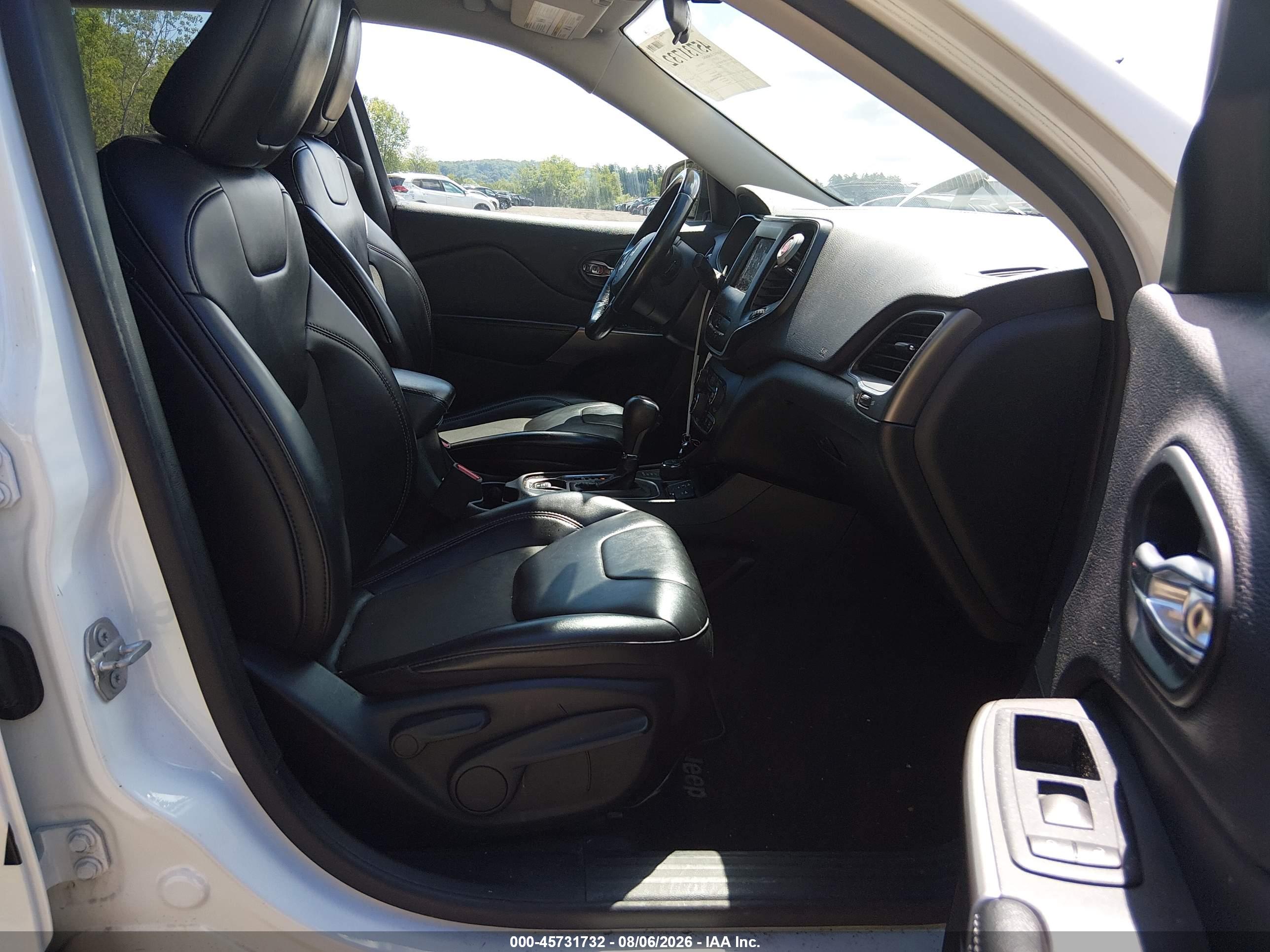 2019 JEEP CHEROKEE LATITUDE PLUS 4X4