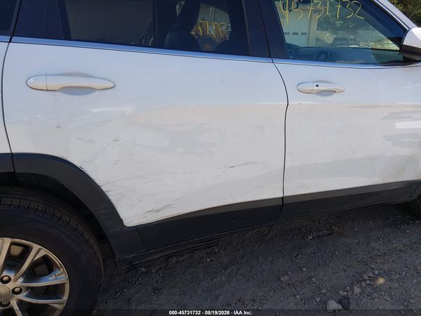 2019 JEEP CHEROKEE LATITUDE PLUS 4X4