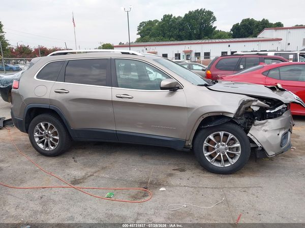2019 JEEP CHEROKEE LATITUDE PLUS 4X4