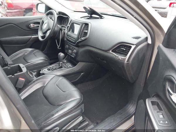 2019 JEEP CHEROKEE LATITUDE PLUS 4X4
