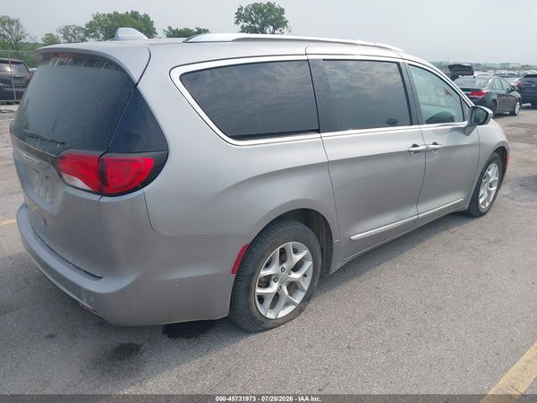 2017 CHRYSLER PACIFICA TOURING-L PLUS — I4