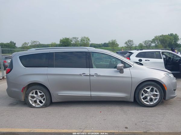 2017 CHRYSLER PACIFICA TOURING-L PLUS — I116