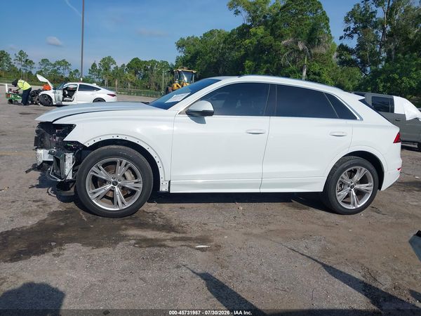 2023 AUDI Q8