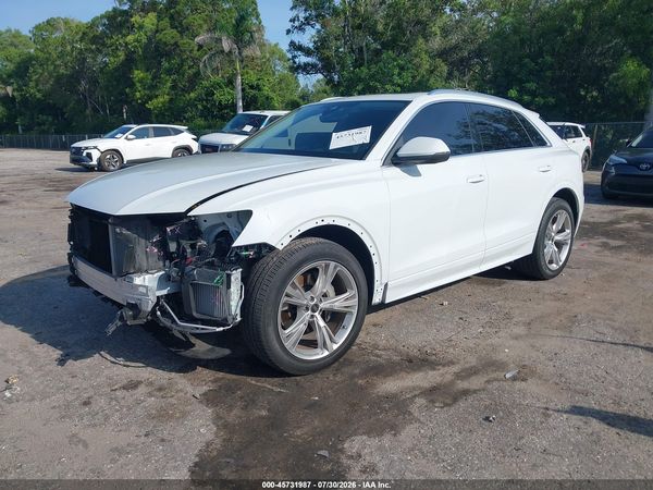 2023 AUDI Q8