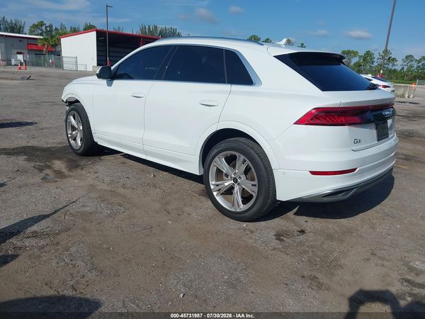 2023 AUDI Q8