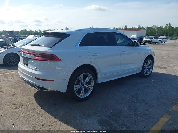 2023 AUDI Q8