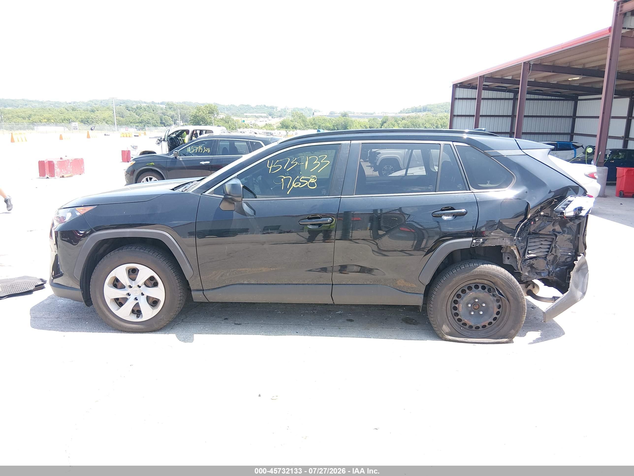 2021 TOYOTA RAV4 LE