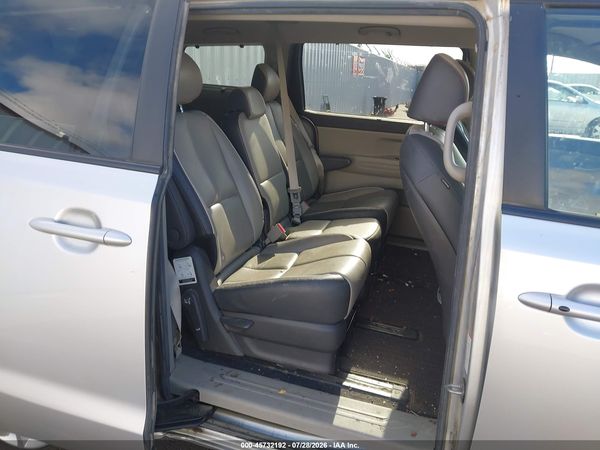 2017 KIA SEDONA LX