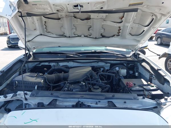 2018 TOYOTA TACOMA SR