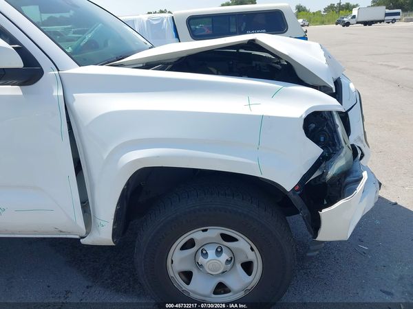 2018 TOYOTA TACOMA SR