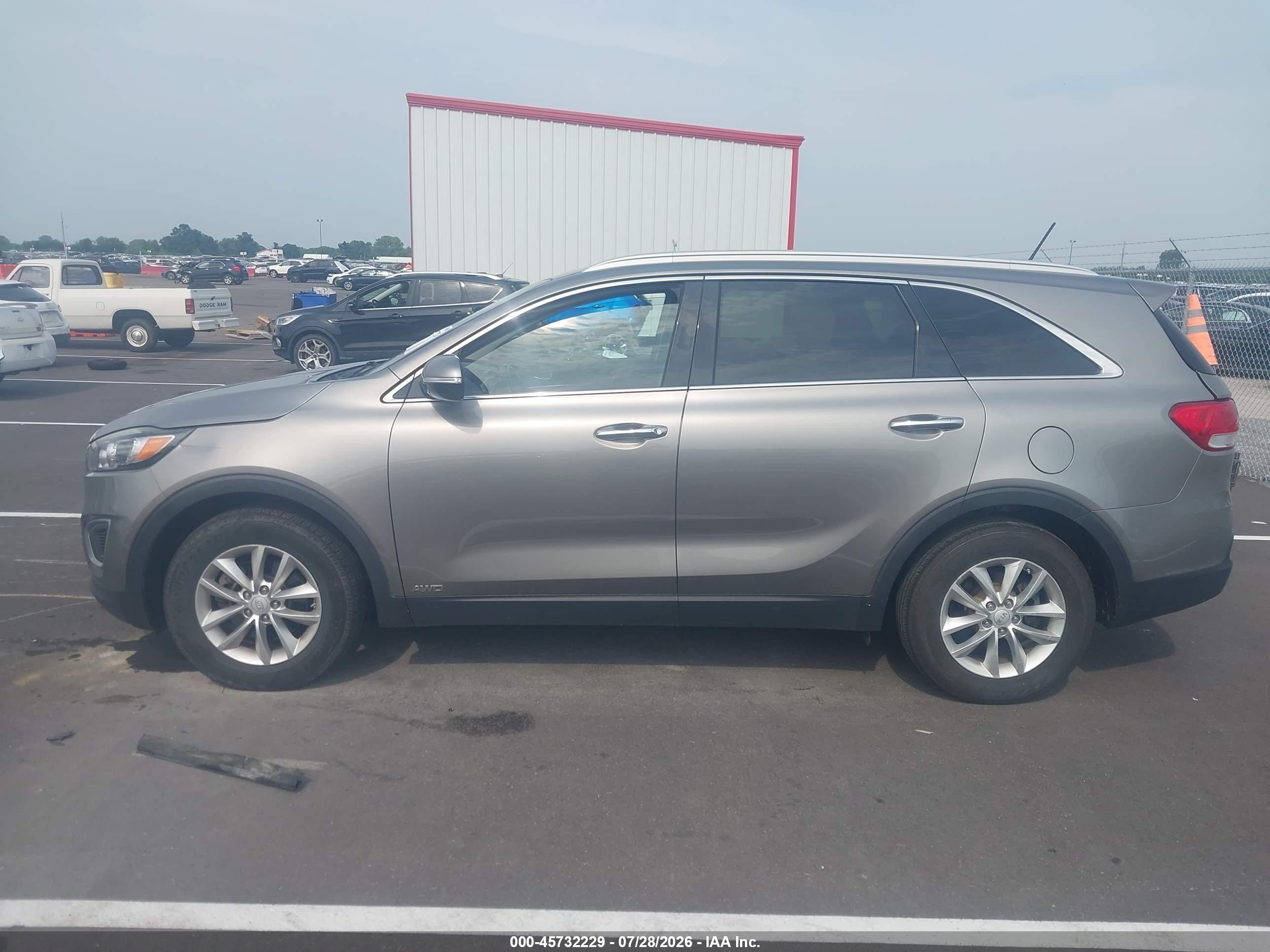 2017 KIA SORENTO 2.4L LX