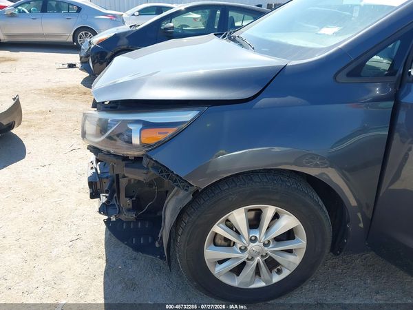 2017 KIA SEDONA LX