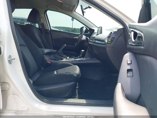 2016 MAZDA MAZDA3 I SPORT