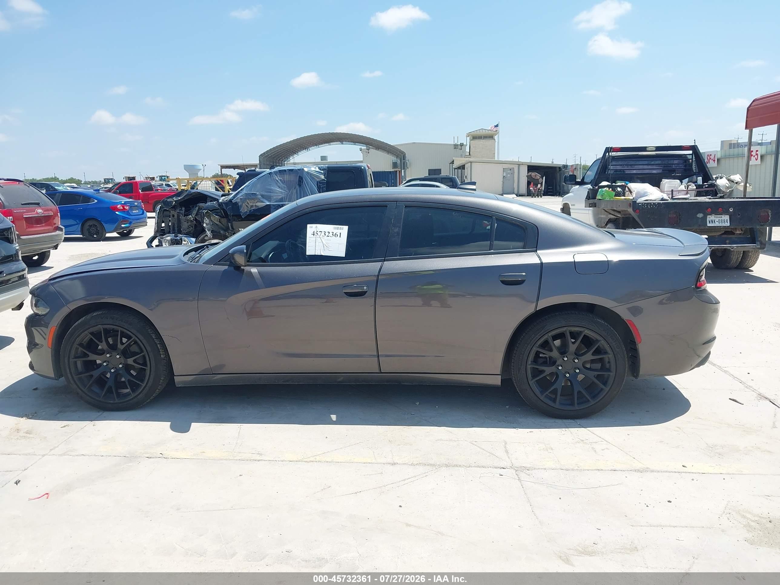2015 DODGE CHARGER SXT