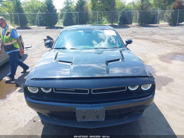 2018 DODGE CHALLENGER SXT
