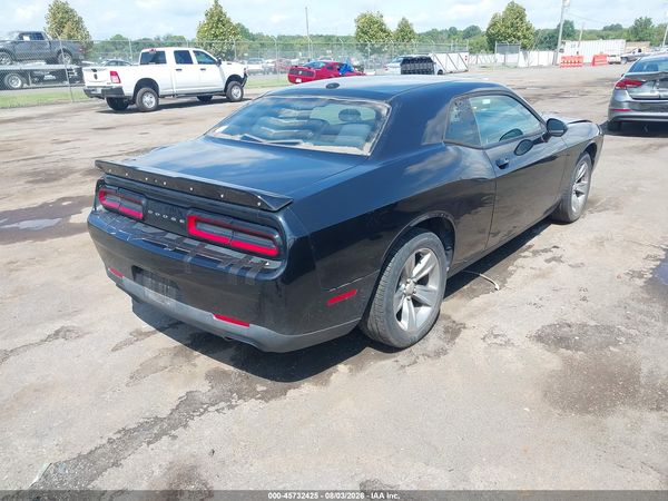2018 DODGE CHALLENGER SXT