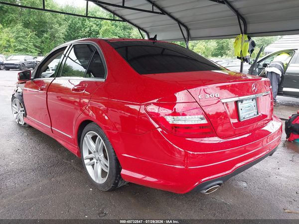 2012 MERCEDES-BENZ C 300