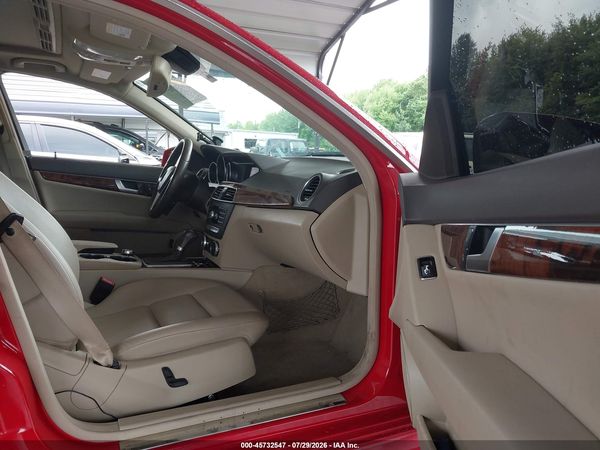 2012 MERCEDES-BENZ C 300