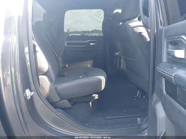 2025 RAM 2500 BIG HORN  4X4 6'4 BOX