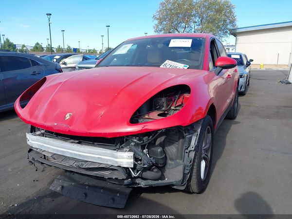 2018 PORSCHE MACAN