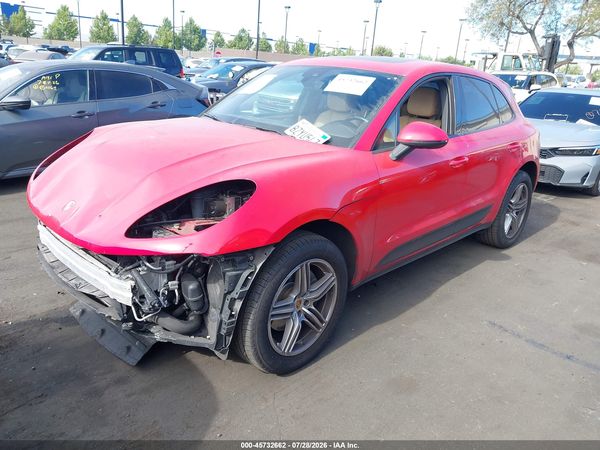 2018 PORSCHE MACAN