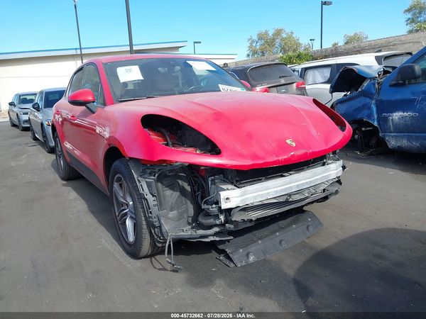 2018 PORSCHE MACAN