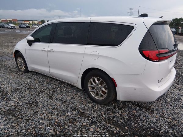 2023 CHRYSLER PACIFICA TOURING L — I3