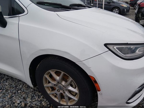 2023 CHRYSLER PACIFICA TOURING L — I6
