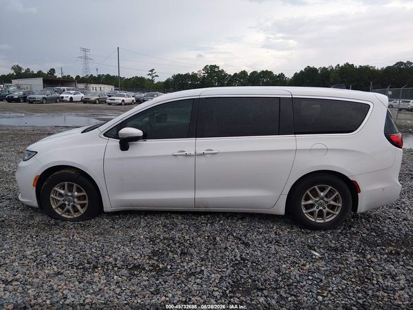 2023 CHRYSLER PACIFICA TOURING L — I117