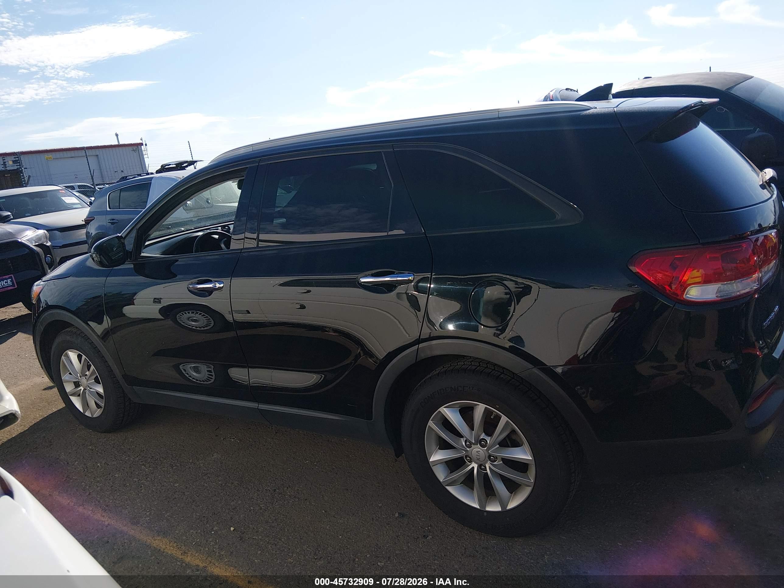 2016 KIA SORENTO 2.4L LX