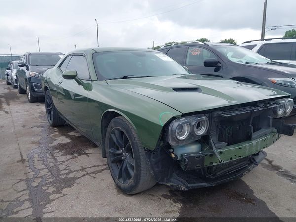 2018 DODGE CHALLENGER SXT