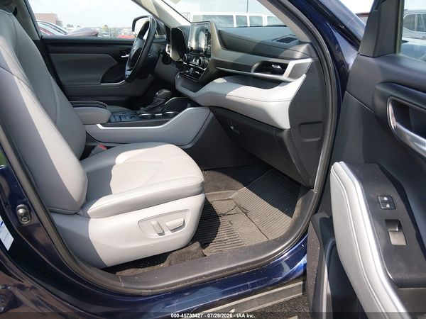 2021 TOYOTA HIGHLANDER HYBRID XLE