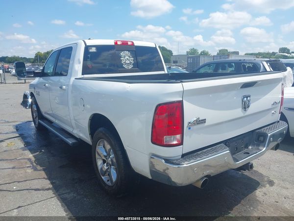 2016 RAM 1500 SLT