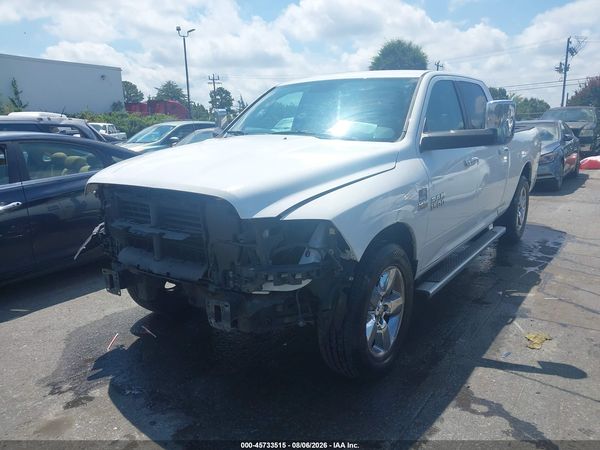2016 RAM 1500 SLT