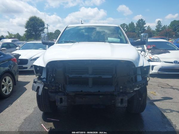 2016 RAM 1500 SLT