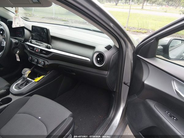2024 KIA FORTE LXS