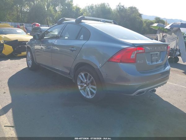 2016 VOLVO S60 CROSS COUNTRY T5 PLATINUM