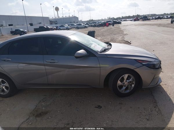 2022 HYUNDAI ELANTRA SE