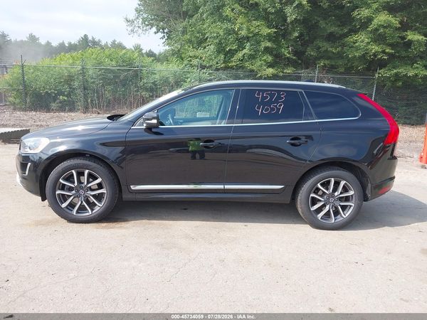 2017 VOLVO XC60 T6 DYNAMIC