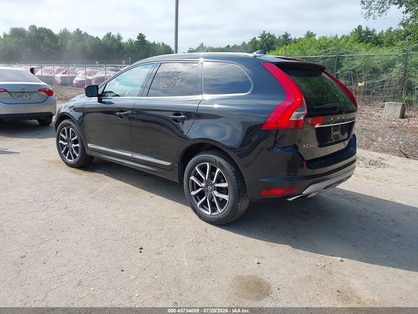2017 VOLVO XC60 T6 DYNAMIC