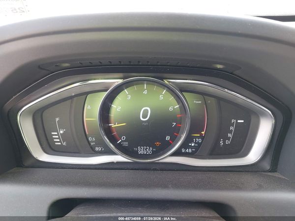 2017 VOLVO XC60 T6 DYNAMIC